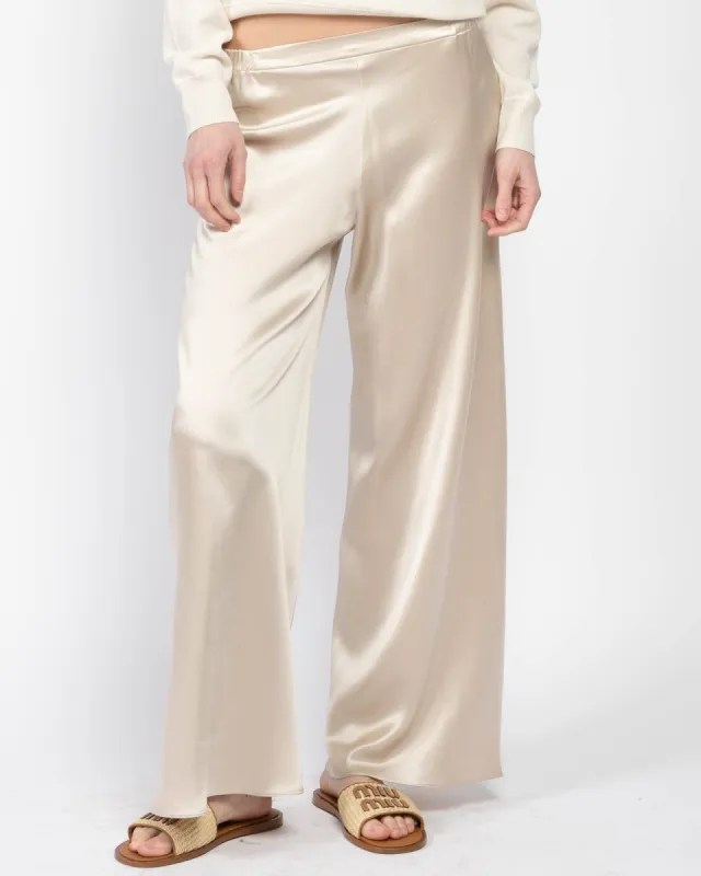 Chute Pants sold by TNT Fashion
