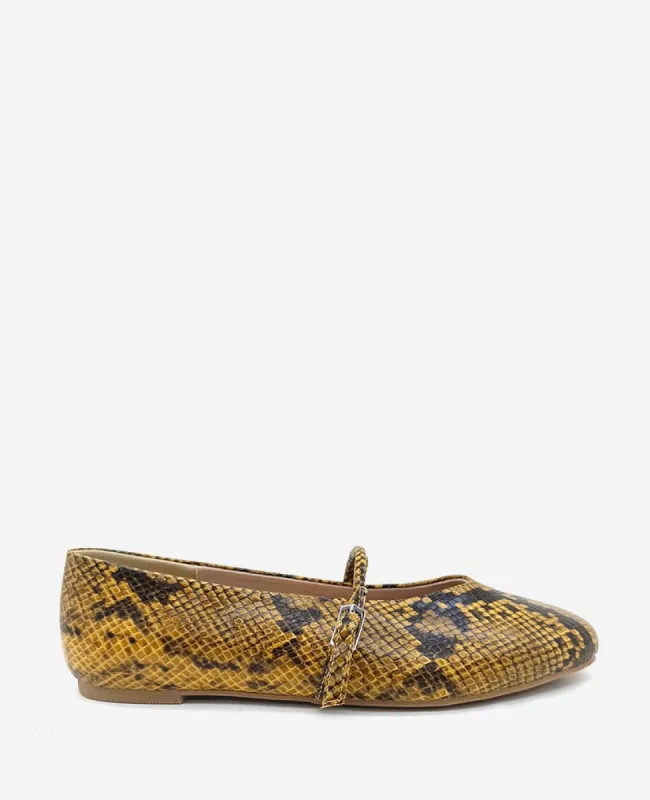 Magnolia Leather Ballet Flat sold by Kenneth Cole