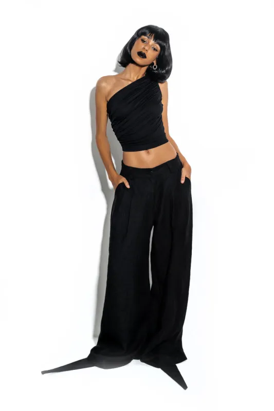 Volume linen pants sold by MDNT:45