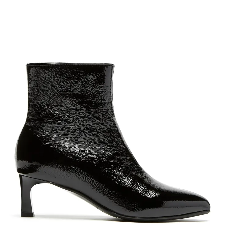 AMELY CRINKLE LEATHER BOOTIE sold by La CANADIENNE