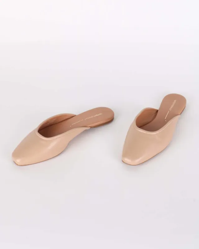Dial Mule - Clay sold by ban.do