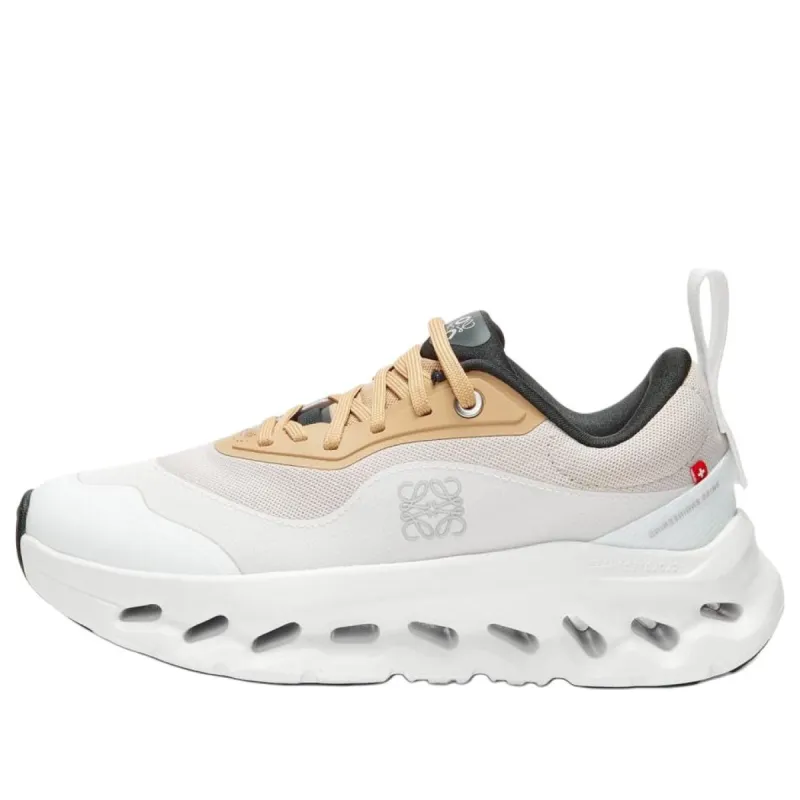 (WMNS) On Running Cloudtilt 2 x LOEWE 'Tan White' L929282X17-2912 sold by KicksCrew