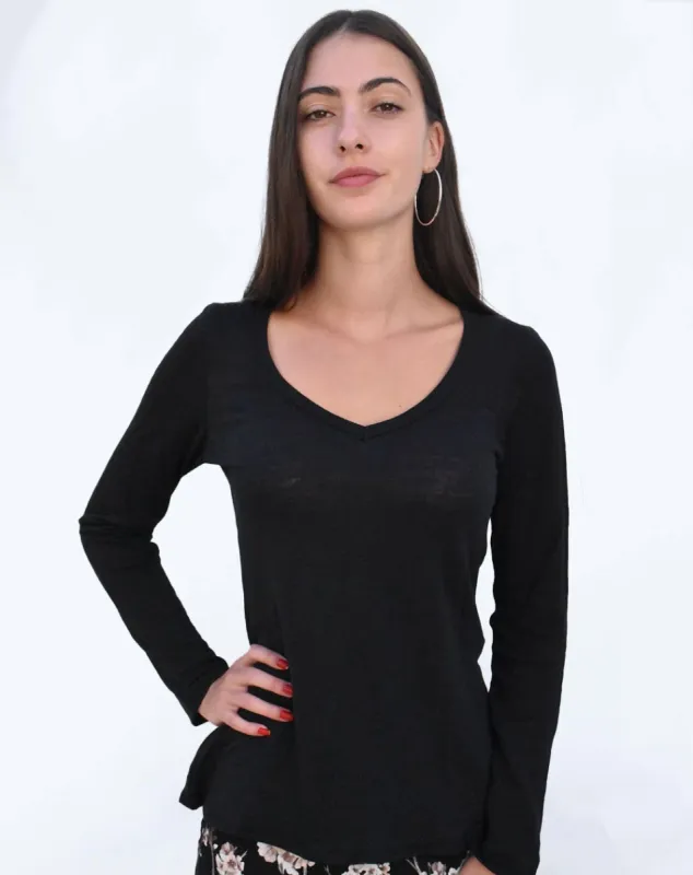 Zieza Linen Top Black sold by Ivalo.com