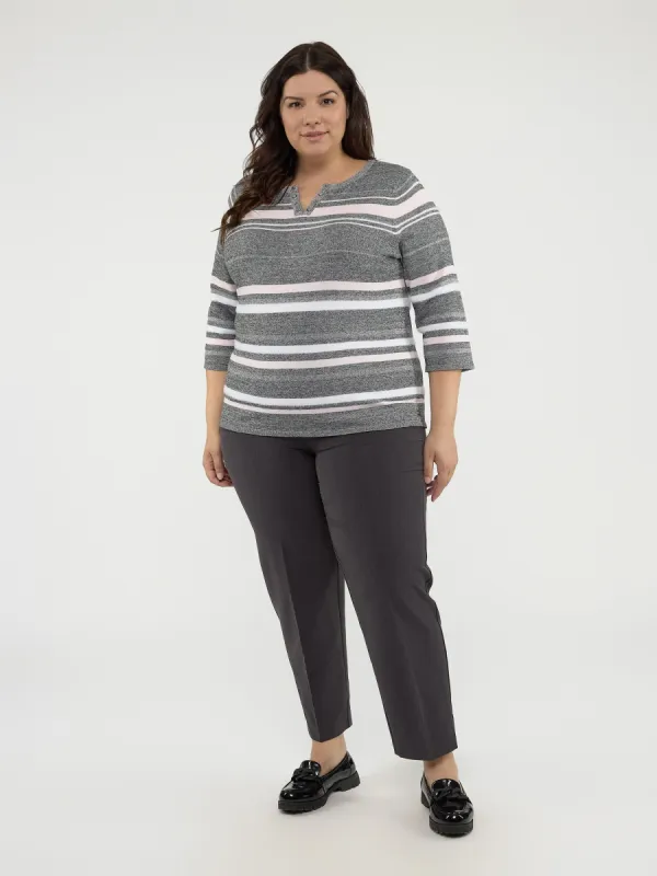 3/4-sleeve semi-fitted pullover sweater sold by Claire France