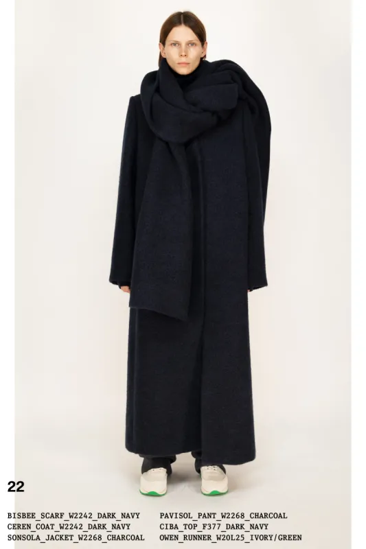 :: Fall 2022 :: Look 22 sold by The Row