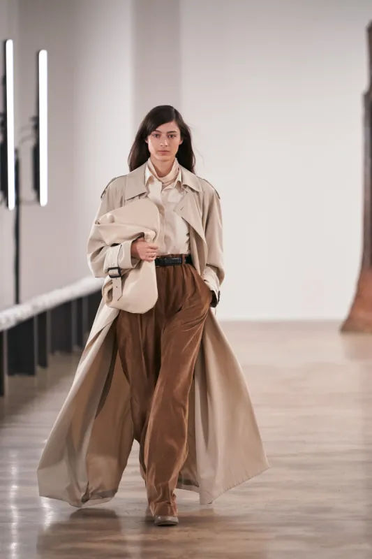 :: Fall 2020 :: Look 6 sold by The Row