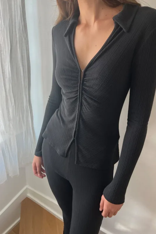 RIBBED RUCHED FRONT TOP sold by OAK AND FORT