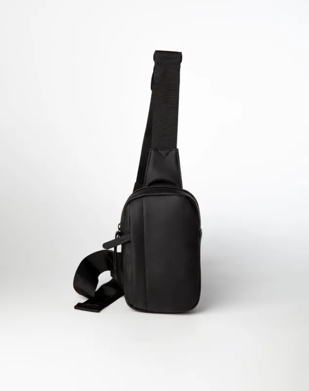 Bolso negro sold by Gef