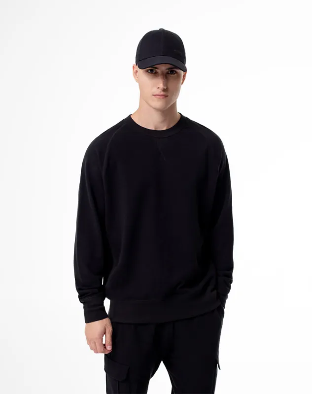 Buzo regular fit negro sold by Gef
