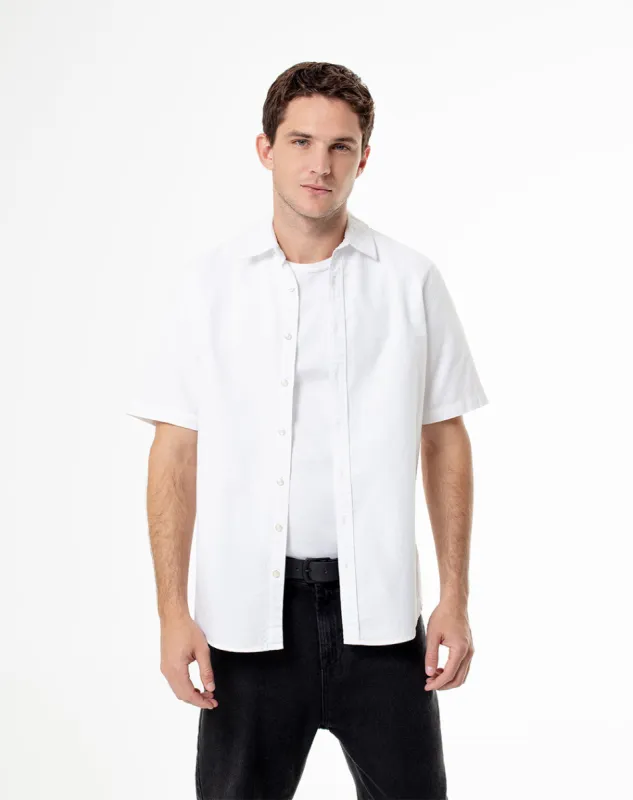 Camisa regular fit manga corta blanca sold by Gef
