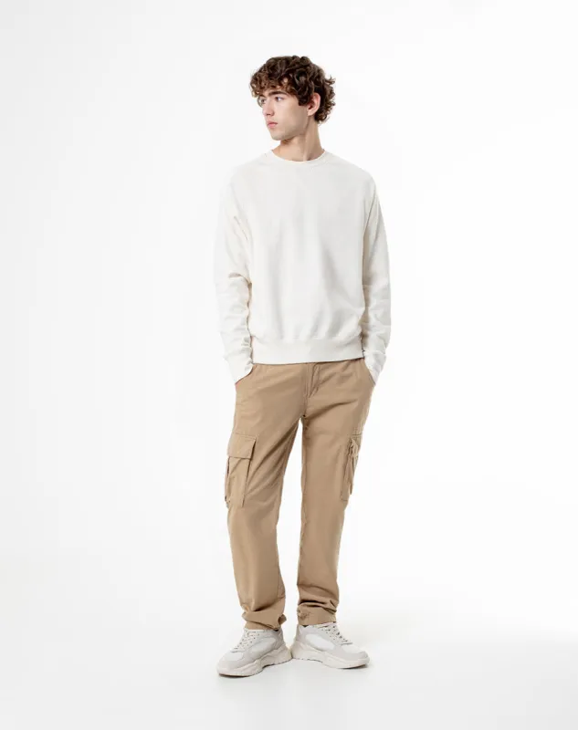 Cargo slim fit tiro medio cafe sold by Gef