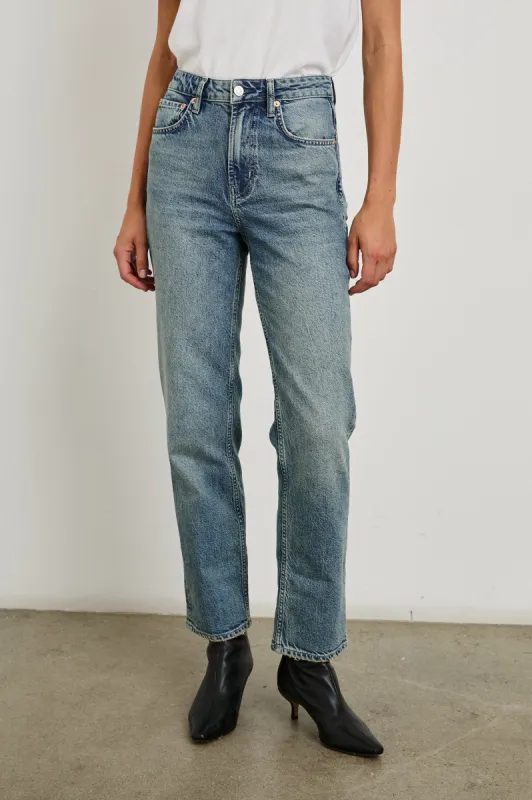 TOPANGA STRAIGHT - DESERT SKY sold by Rails