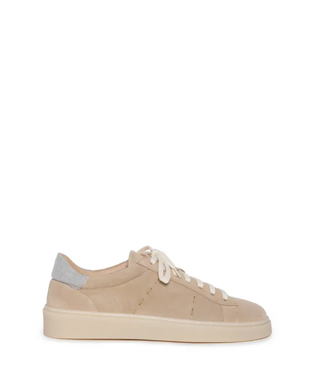 Sneakers sold by TNT Fashion