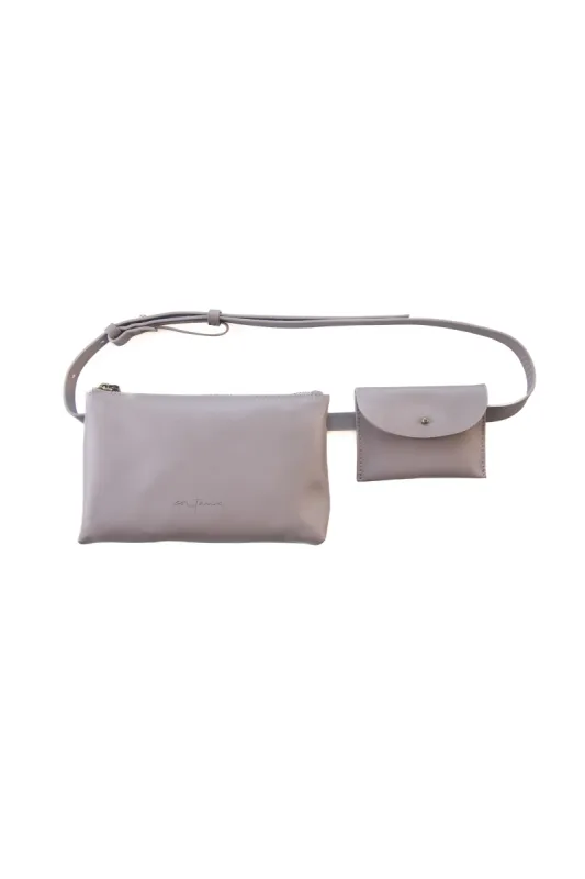 Petra, riñonera en cuero beige sold by Cortana