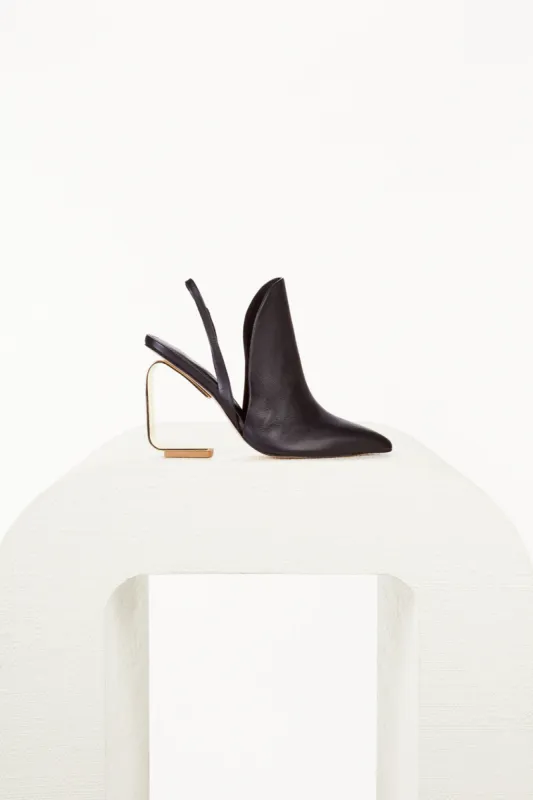 CERES MULE - BLACK sold by cult gaia