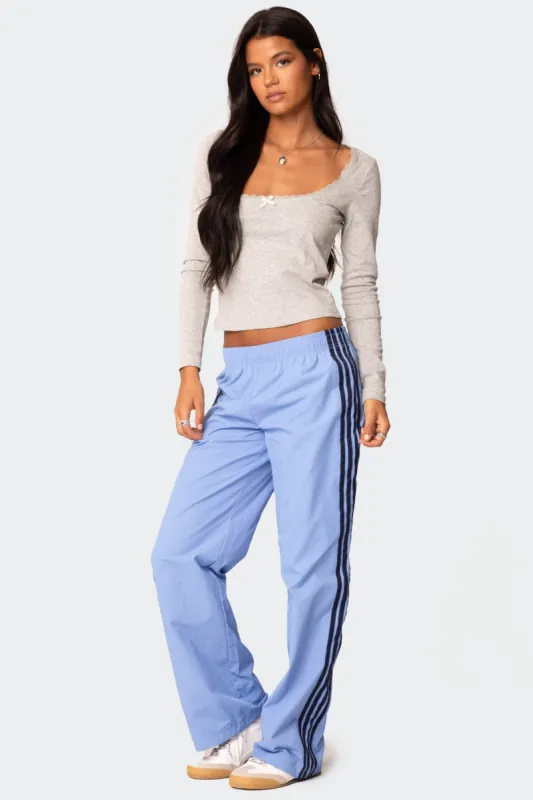 【NICK&NICOLE】 STRIPE LAYERED PINTUCK SLACKS /追跡付 NICK&NICOLE】 TAILORED STRIPE PINTUCK SLACKS / 追跡付