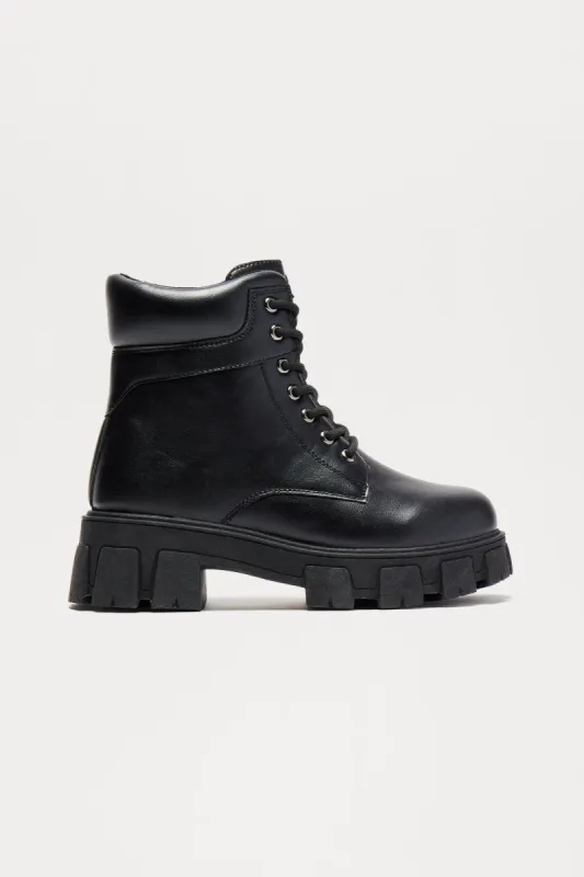 Saylor Combat Boots - Black sold by Fashion Nova