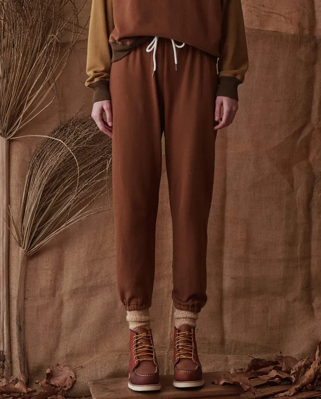The Stadium Sweatpant. Solid -- Heritage Brown sold by THE GREAT.
