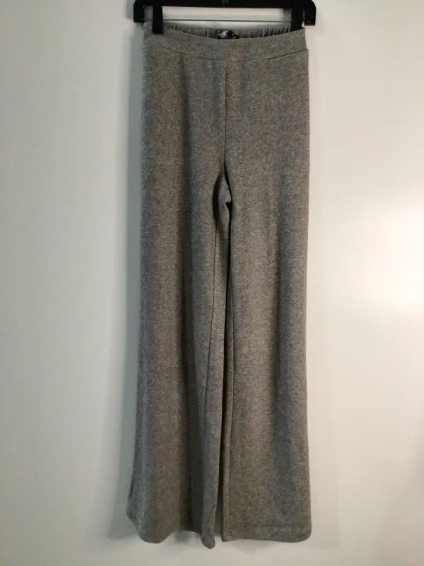 VIBE OUT FLARE LEG KNIT PANT IN GREY sold by AKIRA