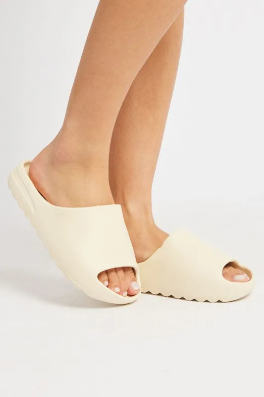 White Chunky Moulded Slide sold by Ally Fashion