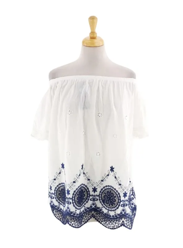 EMBROIRDERED DETAIL BLOUSE sold by FBO