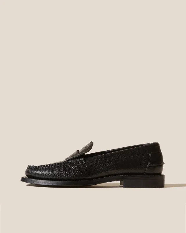 SINEU GRAINY - Men's Interlaced-detail Slip-on Loafer sold by Hereu Studio