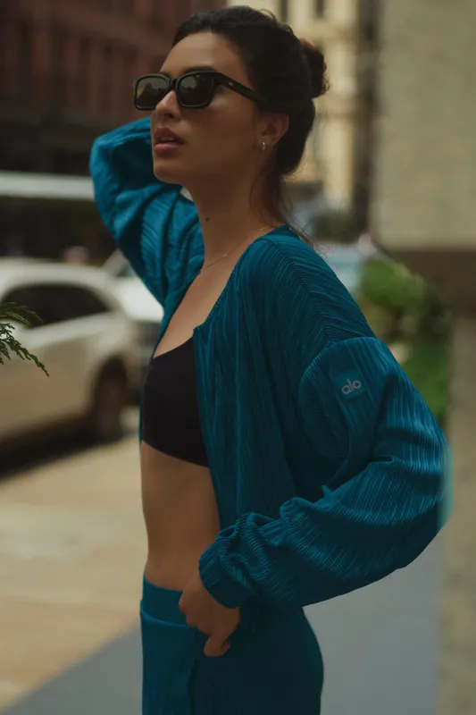 s*0様 alo Cropped Micro Plisse Jacket M ブ Cropped Micro Plisse Jacket - Black | ALO