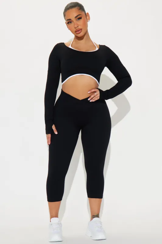 Stay Grounded Effortless Seamless Bolero Active Top - Black sold by Fashion Nova