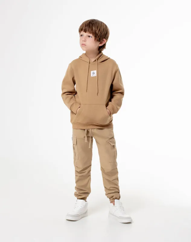 Jogger Lerem regular fit tiro medio en drill habano sold by Gef
