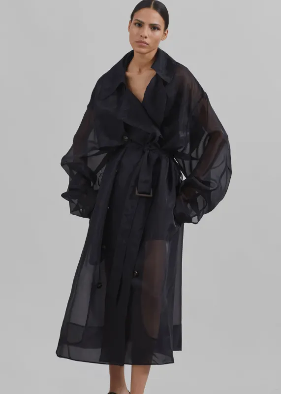 新品　deres weightlessness silk trench coat A NAIMA SILK FEEL BELTED TRANSITION TRENCH COAT IN GOLD – ELK NY