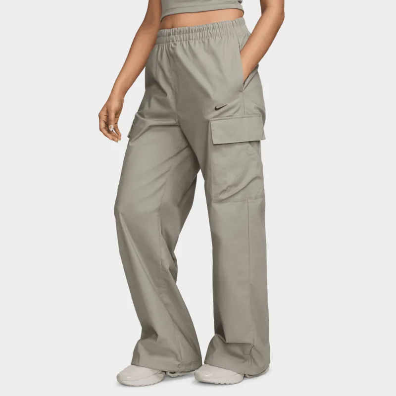 Nike Sportswear Women's Mid-Rise Cargo Pants Light Army / Black sold by JD Sports