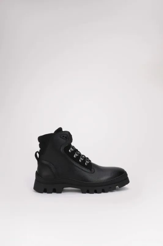 Guzman Men's Lace Up Boot sold by Pajar
