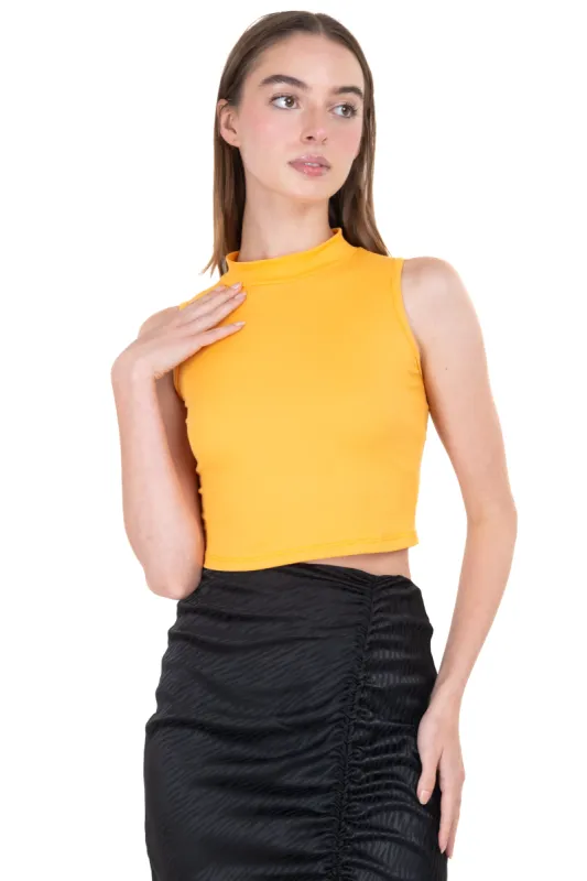Top tank cuello alto rib sold by Shasa