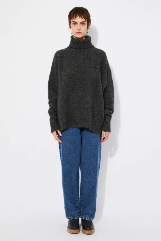 Feixa Pants sold by Ivalo.com