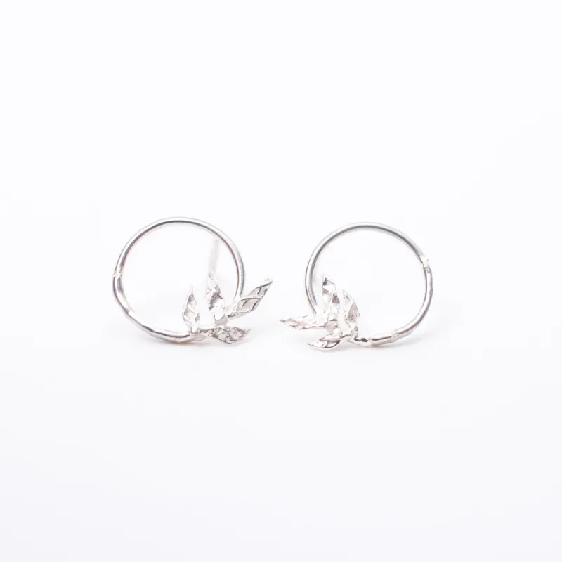 Silver Wreath Studs sold by Silver Lotus