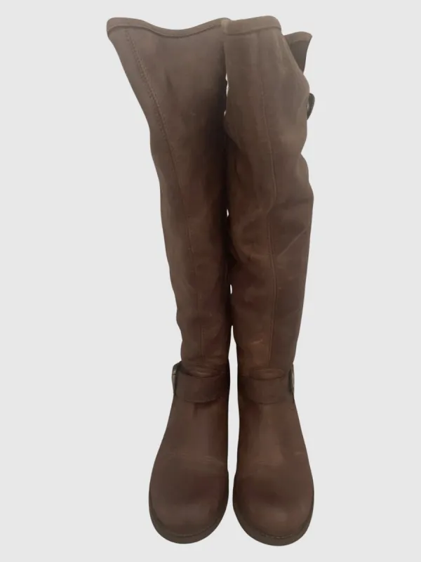 LYNET BROWN LEATHER BOOTS - SM REBOOTED sold by Steve Madden
