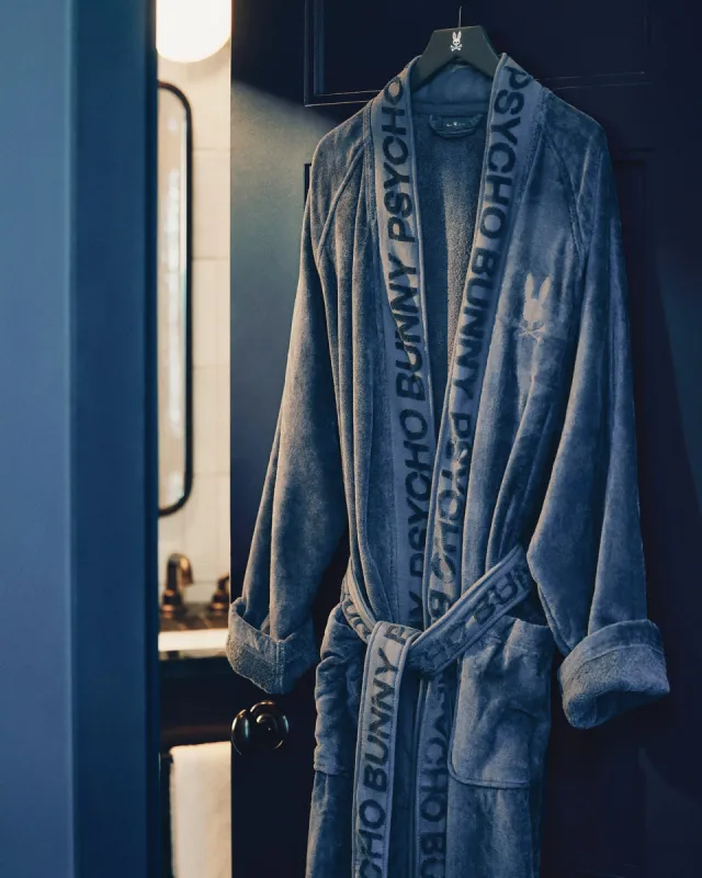MENS VAL TERRY CLOTH ROBE - B6Y171E200 sold by Psycho Bunny