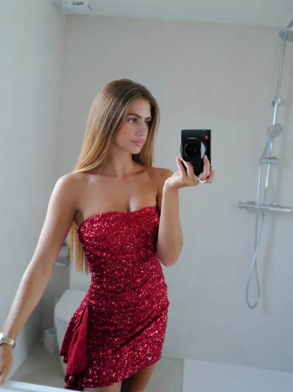 Vestido glitter banda volante rojo sold by Sorellas