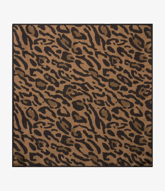 Léopard scarf sold by A.P.C.