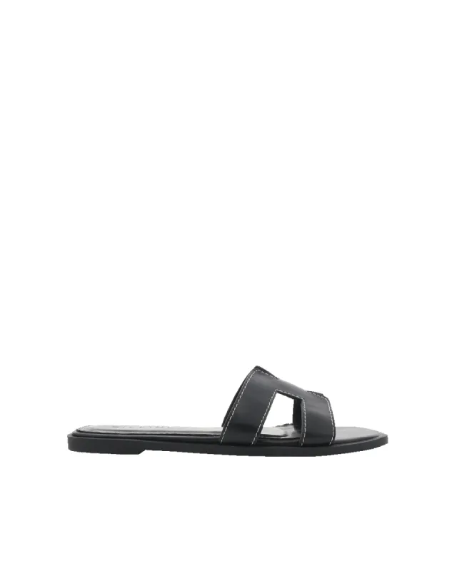 GORDY WIDE FIT - BLACK sold by Billini