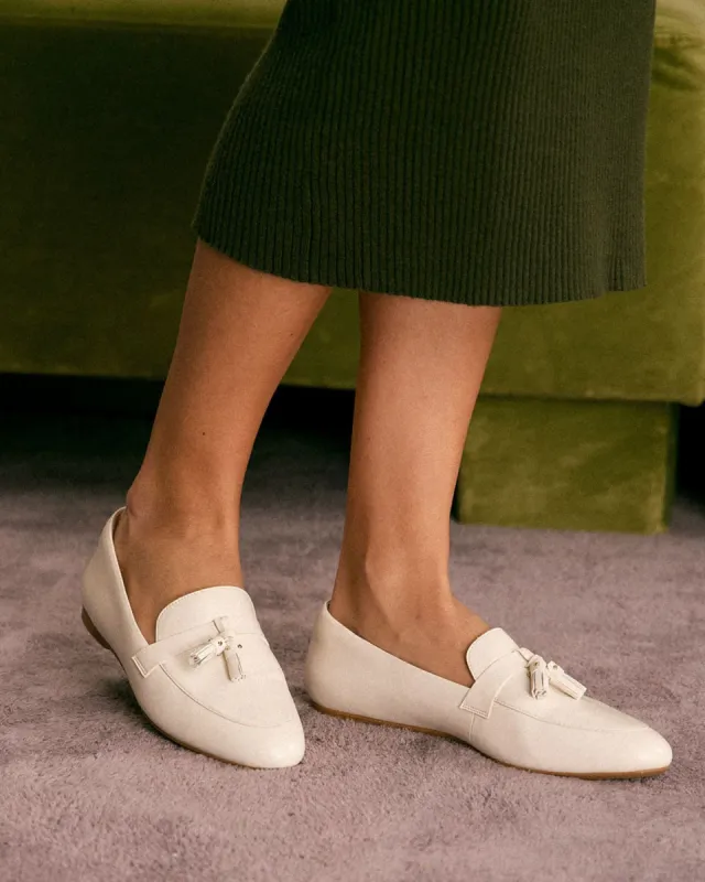 Enfiis Off White Loafer Flats sold by rihoas