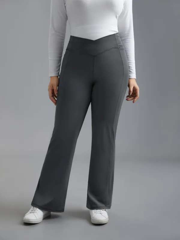 V-Shaped Pocket Bootcut Leggings sold by Bloomchic