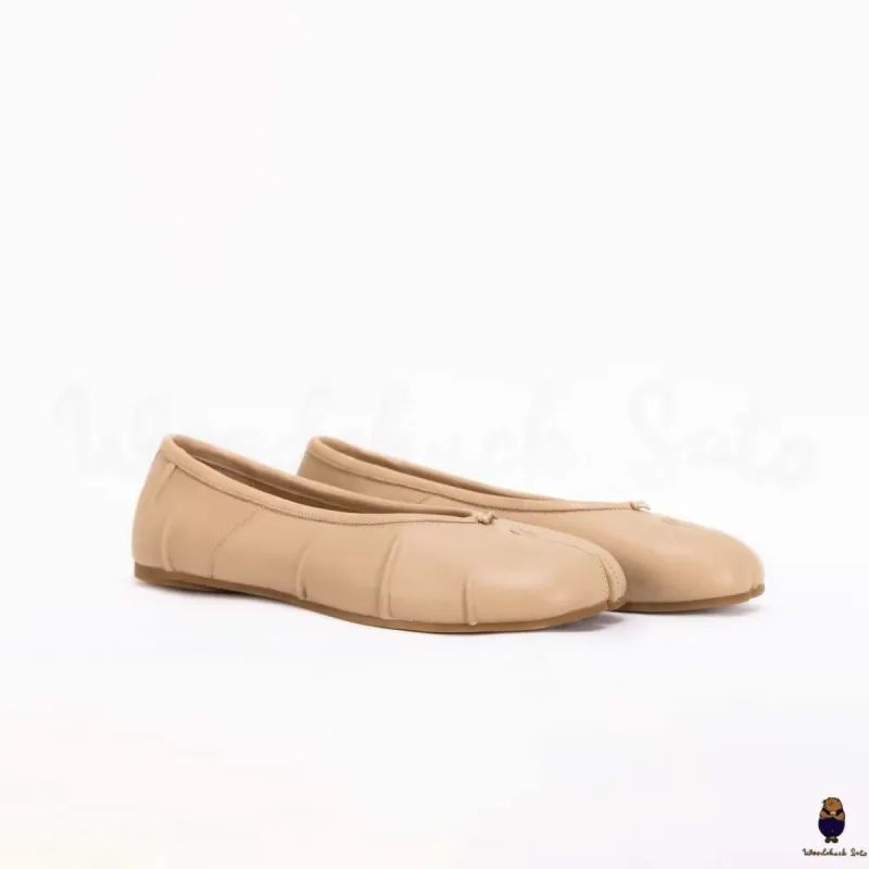 WoodChuckSato Women's Men's Beige Tabi Split-Toe "Distressed" Leather Ballet Flats Sizes EU 35-45 sold by WoodChuckSato