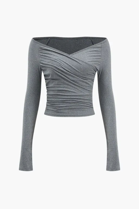 Ruched Off Shoulder krydsede langærmet top sold by Micas