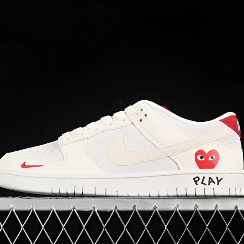 COMME DES GARÇONS Play Dunk Low sold by Drippy Custom Many