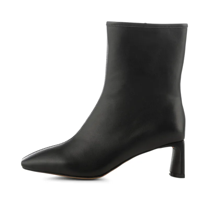 Arlo bootie leather - BLACK sold by Shoe The Bear
