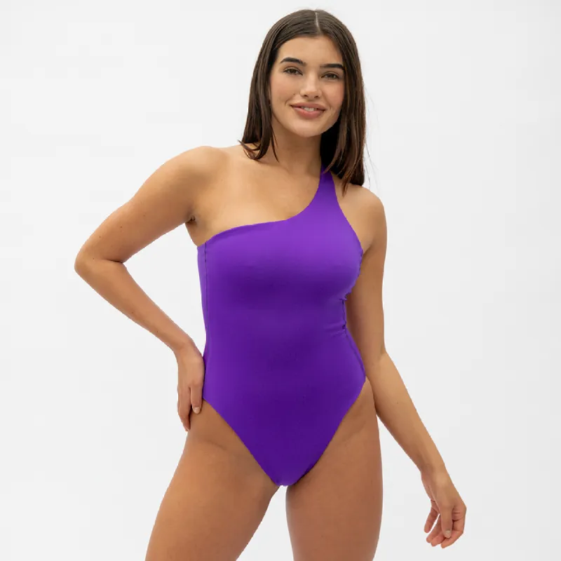 Shoreline Suit *Tall - Bon Voyage sold by Left on Friday