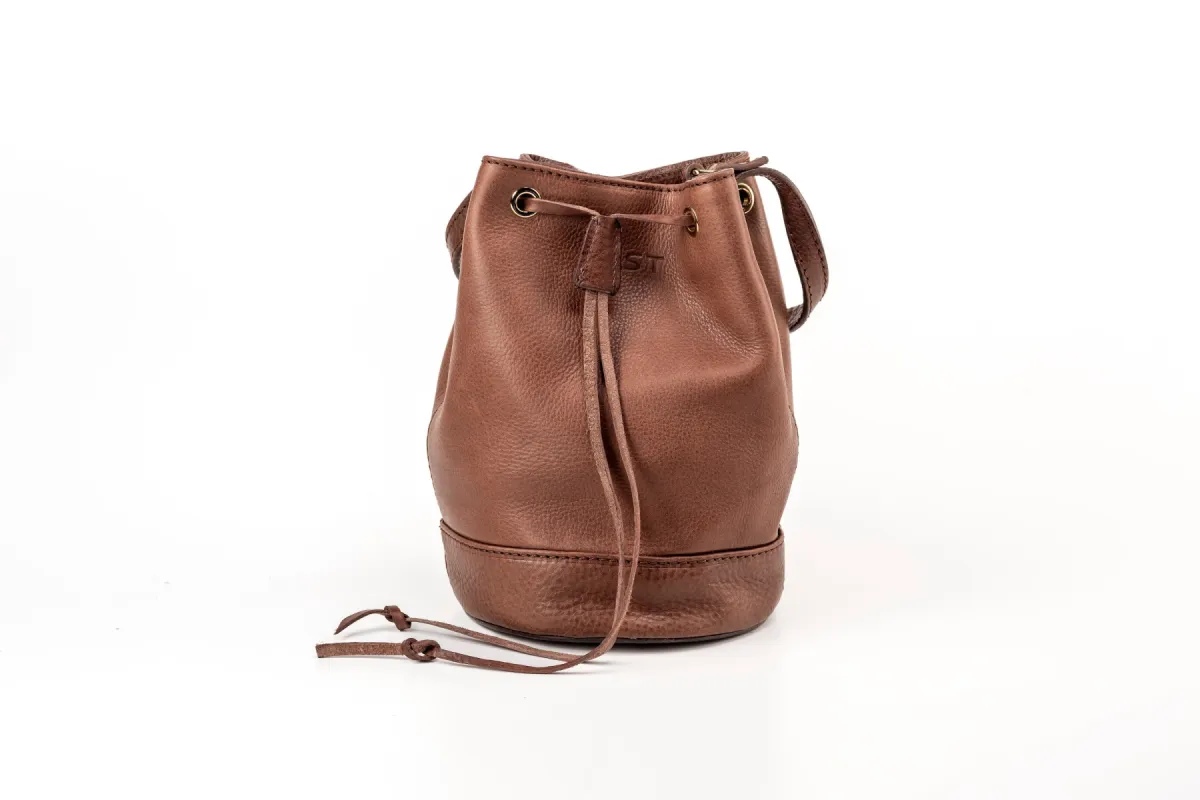 Leather Bucket Bag Chelsea Collection Tobacco sold by Ivalo.com