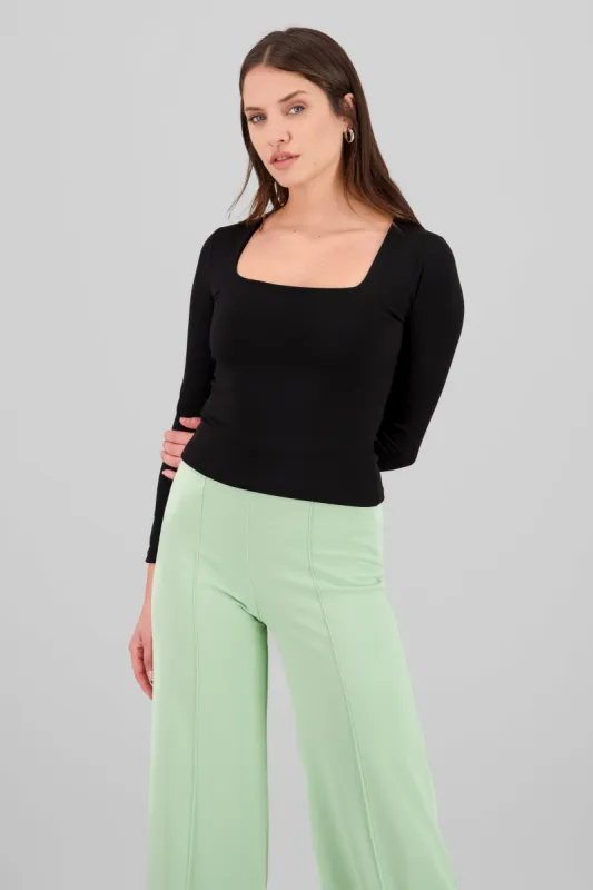 Top escote cuadrado manga larga doble tela sold by Shasa