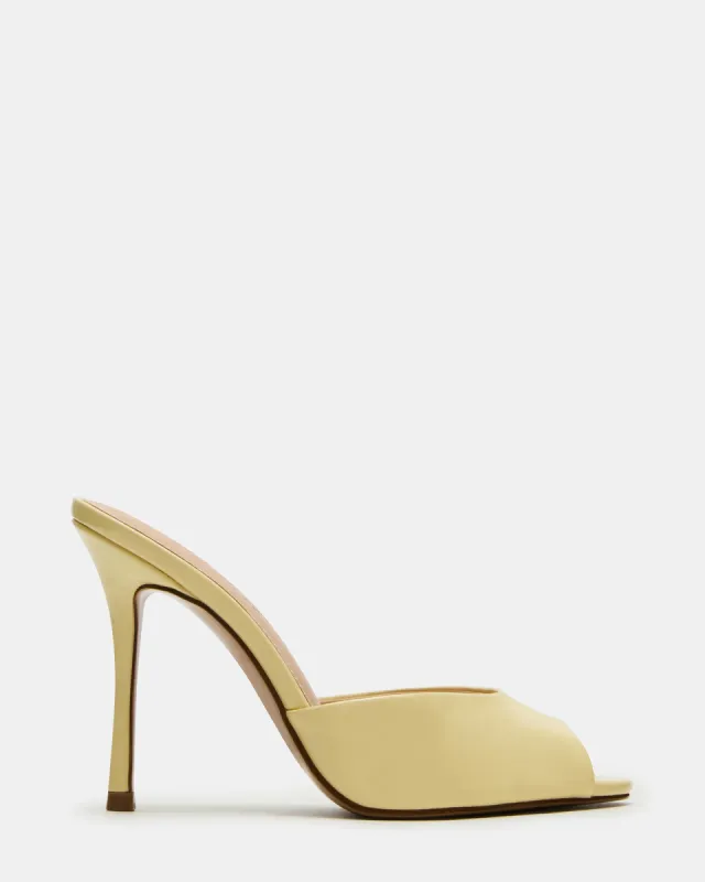 Steve Madden PRIYA BUTTER PATENT | Parallel